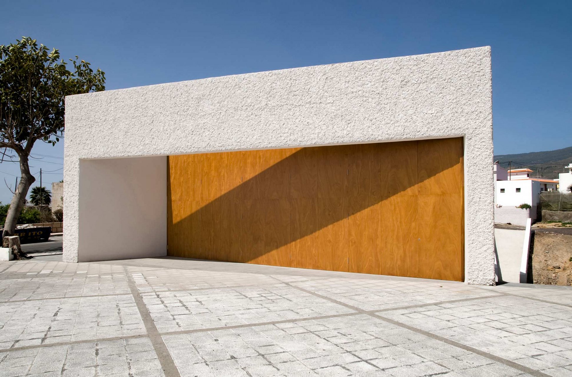 GPY Arquitectos - La Cisnera Community Centre Arico